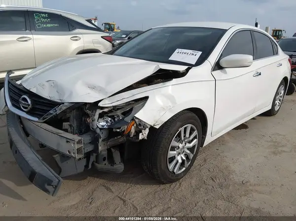 1N4AL3AP5GC240264 2016 NISSAN ALTIMA - Image 2