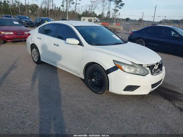 1N4AL3AP5GC242774 2016 NISSAN ALTIMA - Image 1