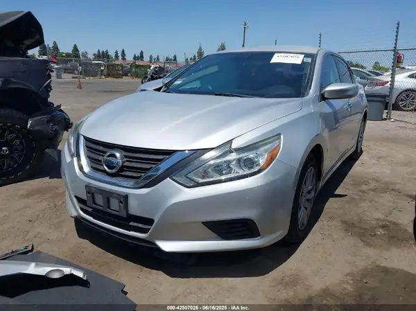 1N4AL3AP5GC246792 2016 NISSAN ALTIMA - Image 2