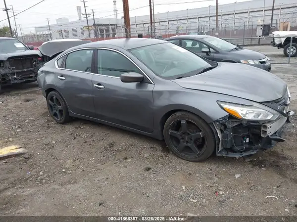 1N4AL3AP5GC247702 2016 NISSAN ALTIMA - Image 1