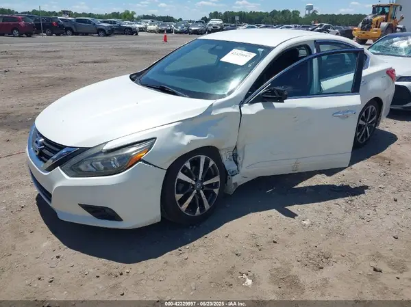 1N4AL3AP5GC252334 2016 NISSAN ALTIMA - Image 2