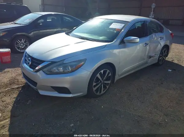1N4AL3AP5GC255587 2016 NISSAN ALTIMA - Image 2