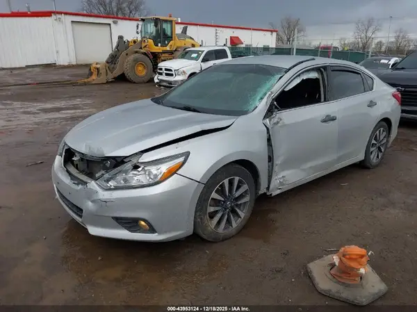 1N4AL3AP5GC270980 2016 NISSAN ALTIMA - Image 2