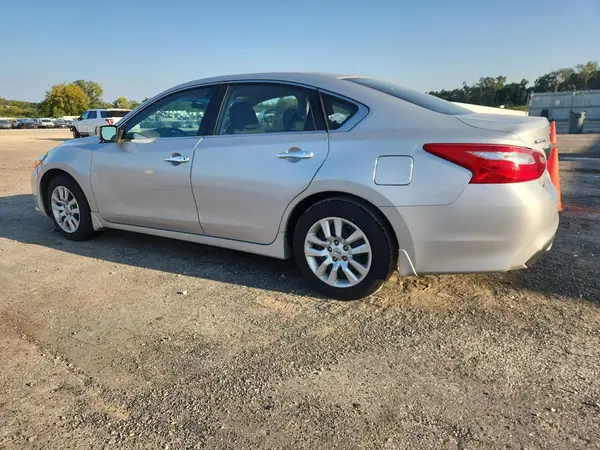 1N4AL3AP5GC273605 2016 NISSAN ALTIMA - Image 2