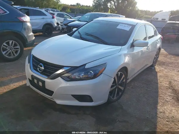 1N4AL3AP5GC278772 2016 NISSAN ALTIMA - Image 2