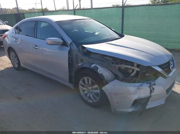 1N4AL3AP5GN372123 2016 NISSAN ALTIMA - Image 1