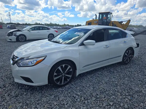 1N4AL3AP5GN380867 2016 NISSAN ALTIMA - Image 1