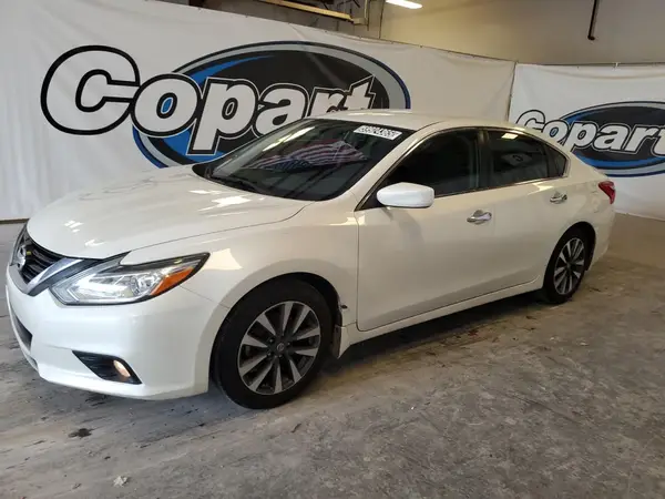 1N4AL3AP5HC109627 2017 NISSAN ALTIMA - Image 1