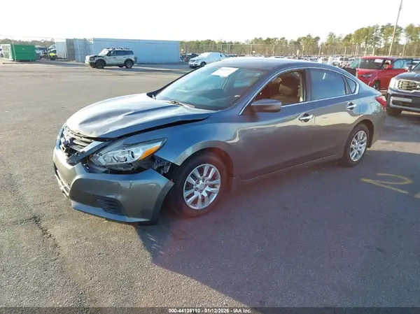 1N4AL3AP5HC116111 2017 NISSAN ALTIMA - Image 2