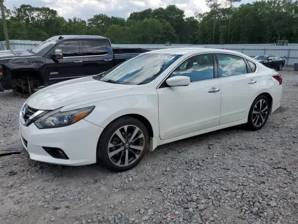 1N4AL3AP5HC118845 2017 NISSAN ALTIMA - Image 1