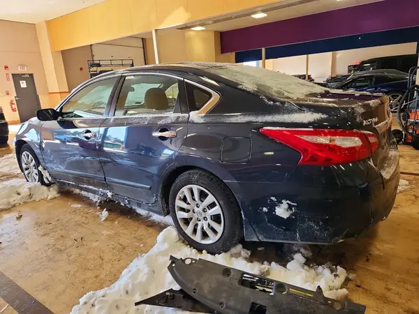 1N4AL3AP5HC118957 2017 NISSAN ALTIMA - Image 2
