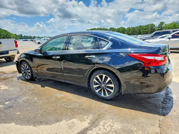 1N4AL3AP5HC121759 2017 NISSAN ALTIMA - Image 2