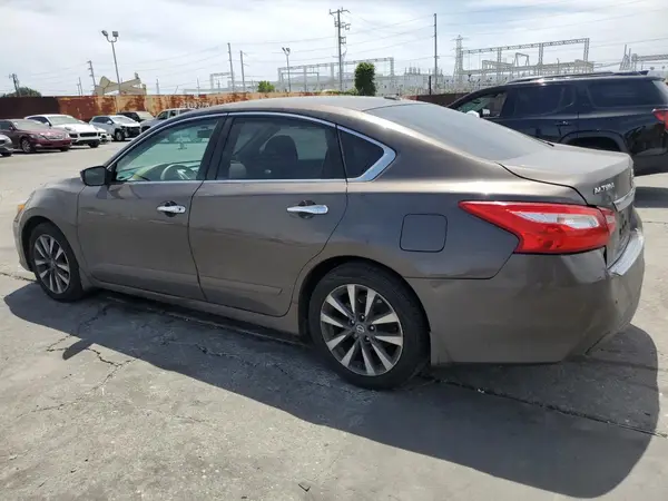 1N4AL3AP5HC122605 2017 NISSAN ALTIMA - Image 2