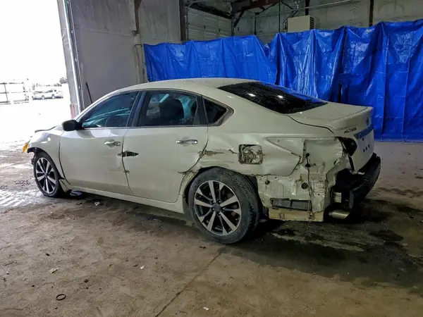 1N4AL3AP5HC123303 2017 NISSAN ALTIMA - Image 2