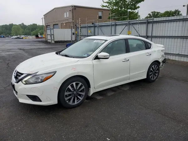 1N4AL3AP5HC124144 2017 NISSAN ALTIMA - Image 1