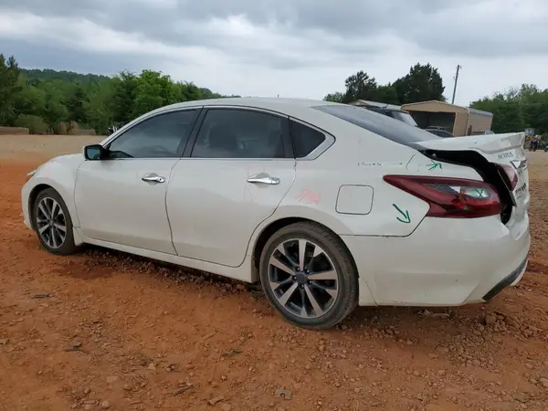 1N4AL3AP5HC124175 2017 NISSAN ALTIMA - Image 2