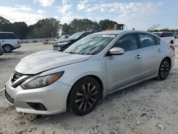 1N4AL3AP5HC125679 2017 NISSAN ALTIMA - Image 1