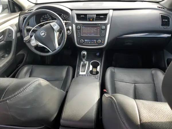 1N4AL3AP5HC125679 2017 NISSAN ALTIMA - Image 8