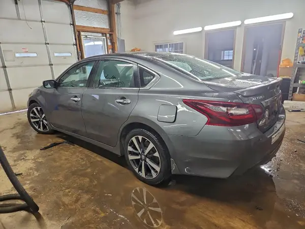 1N4AL3AP5HC125780 2017 NISSAN ALTIMA - Image 2
