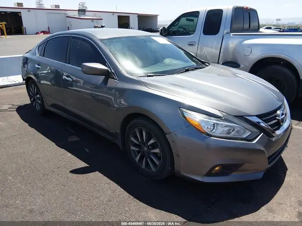 1N4AL3AP5HC125858 2017 NISSAN ALTIMA - Image 1