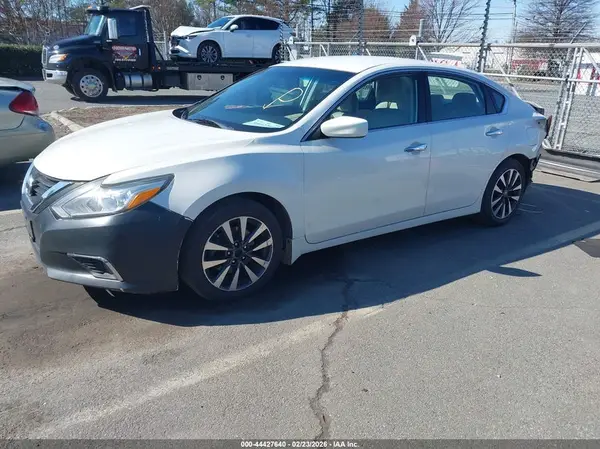 1N4AL3AP5HC129604 2017 NISSAN ALTIMA - Image 2