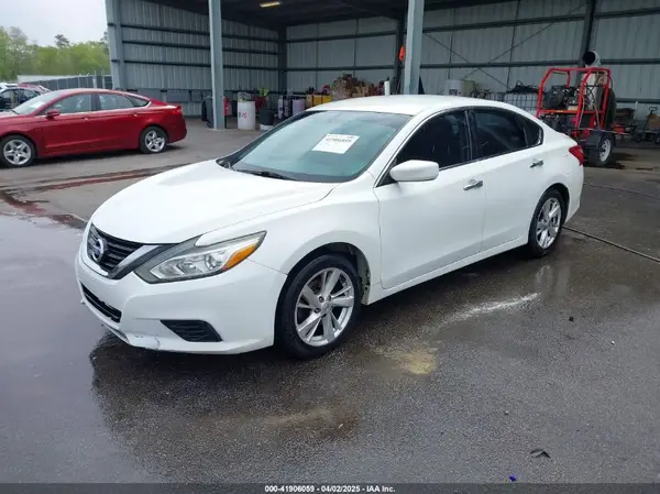 1N4AL3AP5HC130381 2017 NISSAN ALTIMA - Image 2