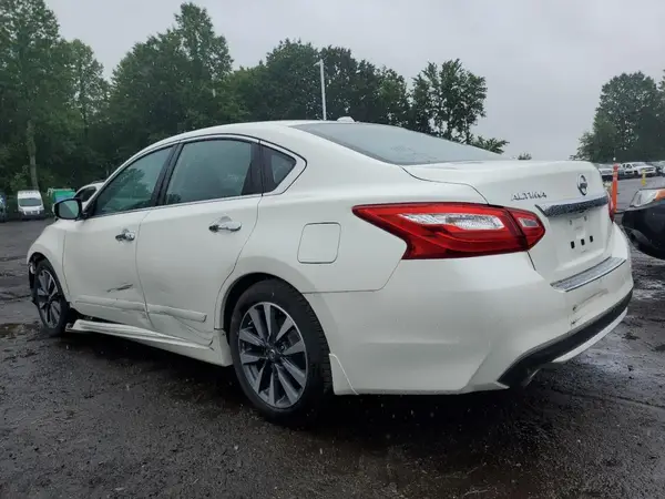 1N4AL3AP5HC130395 2017 NISSAN ALTIMA - Image 2