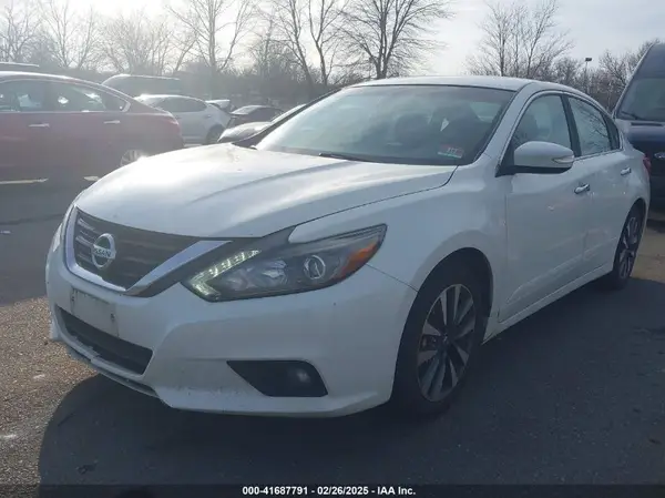 1N4AL3AP5HC131496 2017 NISSAN ALTIMA - Image 2