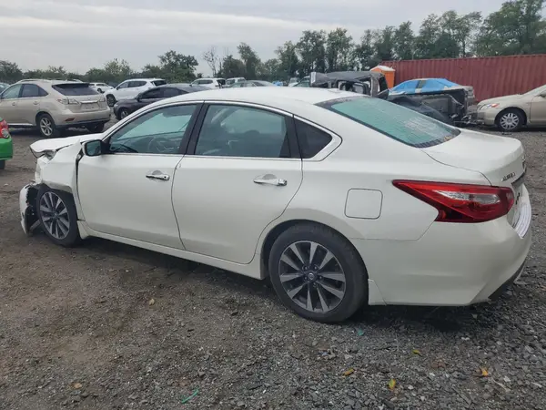 1N4AL3AP5HC132423 2017 NISSAN ALTIMA - Image 2