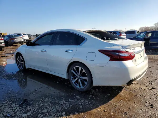 1N4AL3AP5HC133443 2017 NISSAN ALTIMA - Image 2