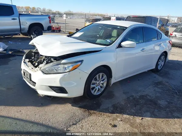 1N4AL3AP5HC134446 2017 NISSAN ALTIMA - Image 2
