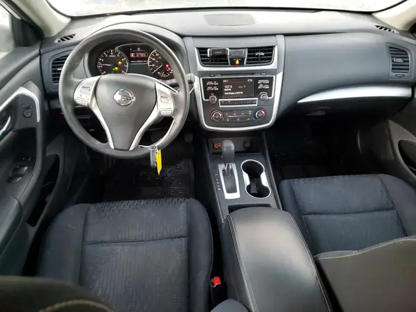 1N4AL3AP5HC135256 2017 NISSAN ALTIMA - Image 8