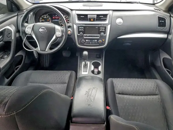 1N4AL3AP5HC135483 2017 NISSAN ALTIMA - Image 8