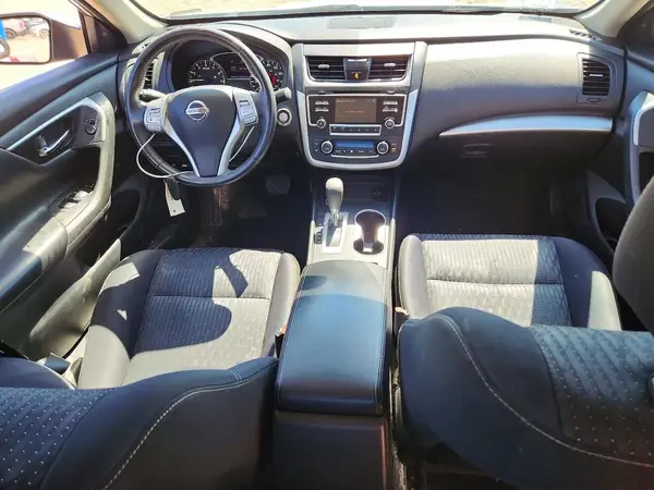 1N4AL3AP5HC137993 2017 NISSAN ALTIMA - Image 8
