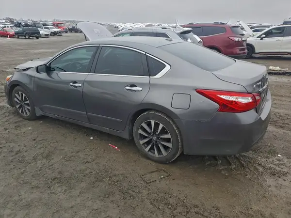 1N4AL3AP5HC138027 2017 NISSAN ALTIMA - Image 2