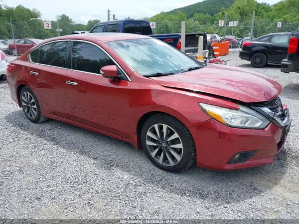 1N4AL3AP5HC144524 2017 NISSAN ALTIMA - Image 1
