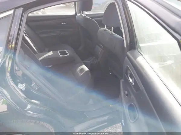 1N4AL3AP5HC144734 2017 NISSAN ALTIMA - Image 8