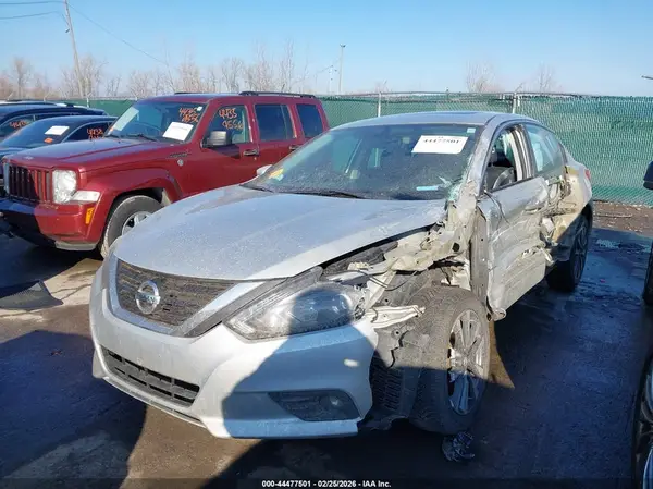 1N4AL3AP5HC144796 2017 NISSAN ALTIMA - Image 2