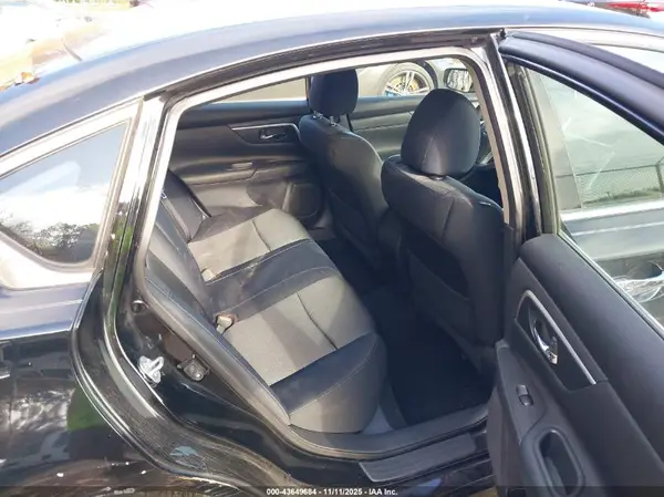1N4AL3AP5HC145706 2017 NISSAN ALTIMA - Image 8