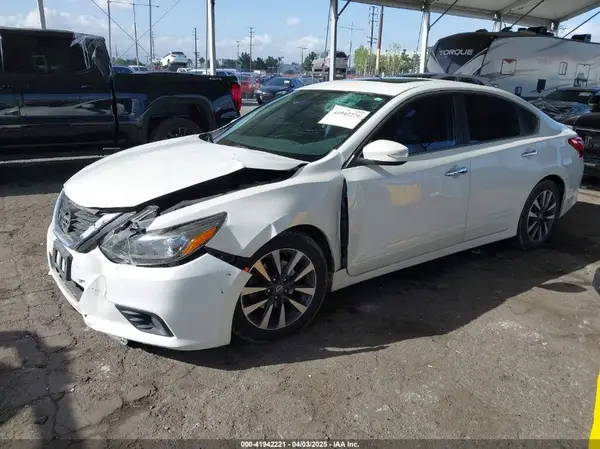 1N4AL3AP5HC147276 2017 NISSAN ALTIMA - Image 2