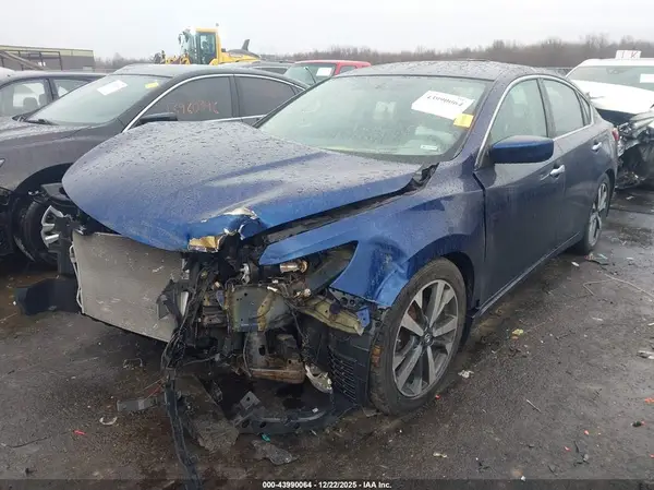 1N4AL3AP5HC147469 2017 NISSAN ALTIMA - Image 2