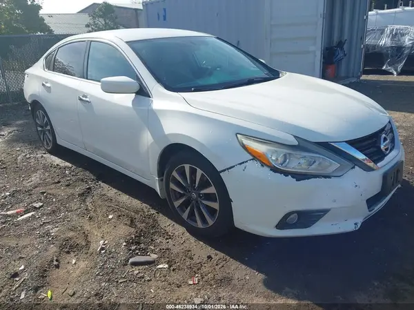 1N4AL3AP5HC148234 2017 NISSAN ALTIMA - Image 1