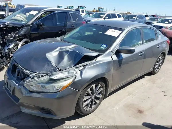 1N4AL3AP5HC150257 2017 NISSAN ALTIMA - Image 2