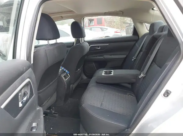 1N4AL3AP5HC152364 2017 NISSAN ALTIMA - Image 8