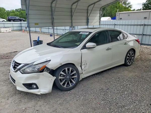 1N4AL3AP5HC152672 2017 NISSAN ALTIMA - Image 1