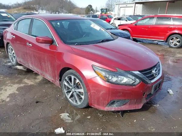 1N4AL3AP5HC152865 2017 NISSAN ALTIMA - Image 1