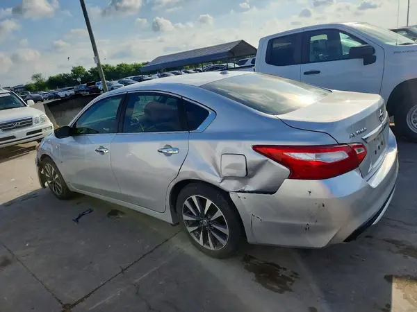 1N4AL3AP5HC154177 2017 NISSAN ALTIMA - Image 2