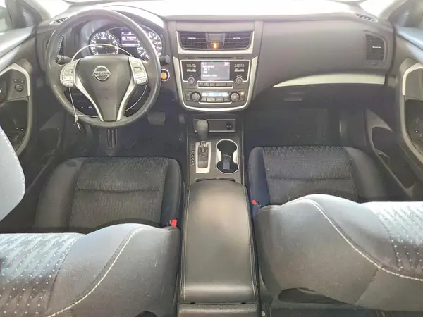 1N4AL3AP5HC156656 2017 NISSAN ALTIMA - Image 8