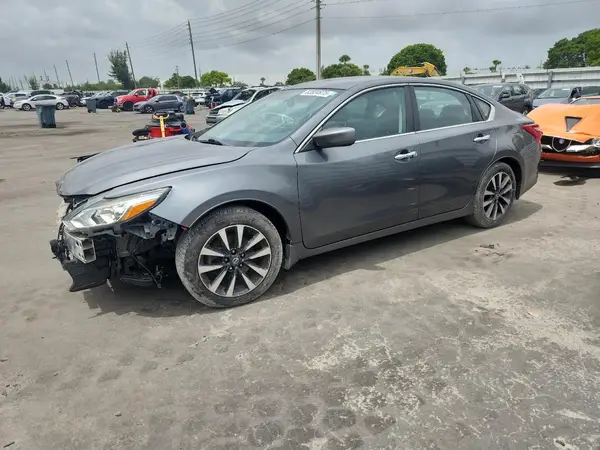 1N4AL3AP5HC158276 2017 NISSAN ALTIMA - Image 1