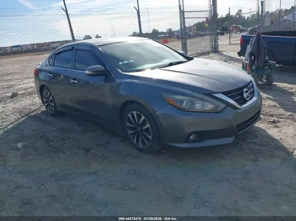 1N4AL3AP5HC159203 2017 NISSAN ALTIMA - Image 1
